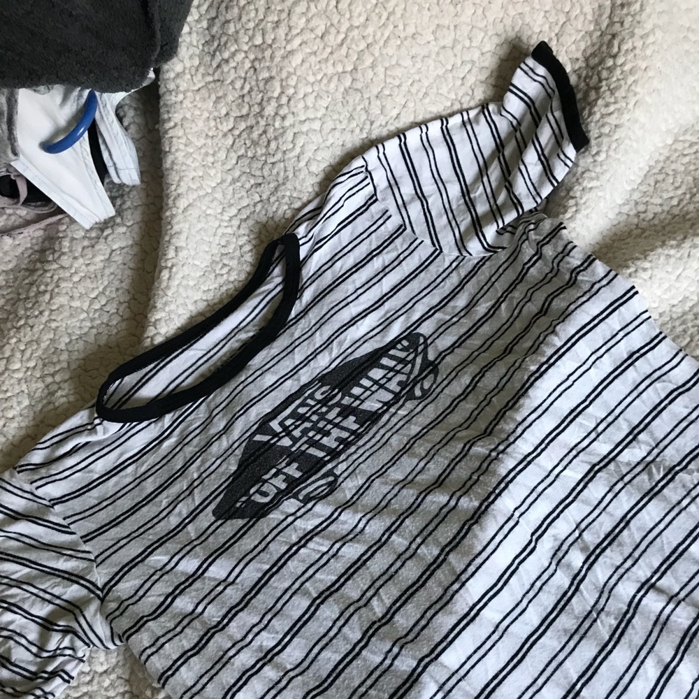 vans black & white striped tee